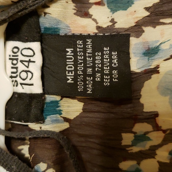 Studio 1940 Brown and blue with beige flowers blouse Size Medium. - Picture 2 of 3